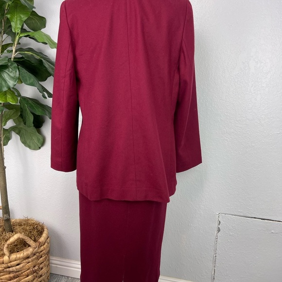 Vintage Pendleton Burgundy Wine Two Piece Wool Skirt Blazer Set - Picture 6 of 8